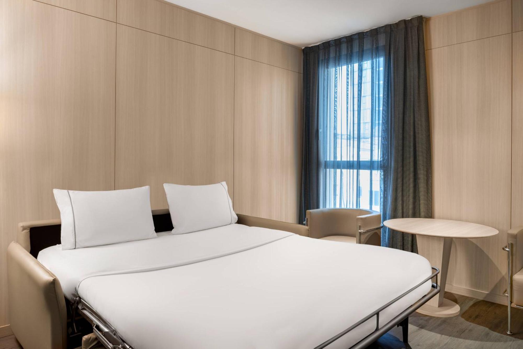 Ac Hotel Sants By Marriott Barcelona Eksteriør billede