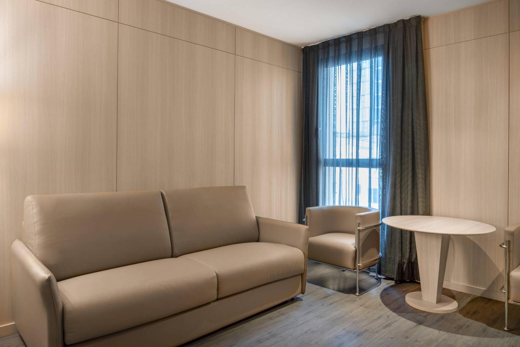 Ac Hotel Sants By Marriott Barcelona Eksteriør billede