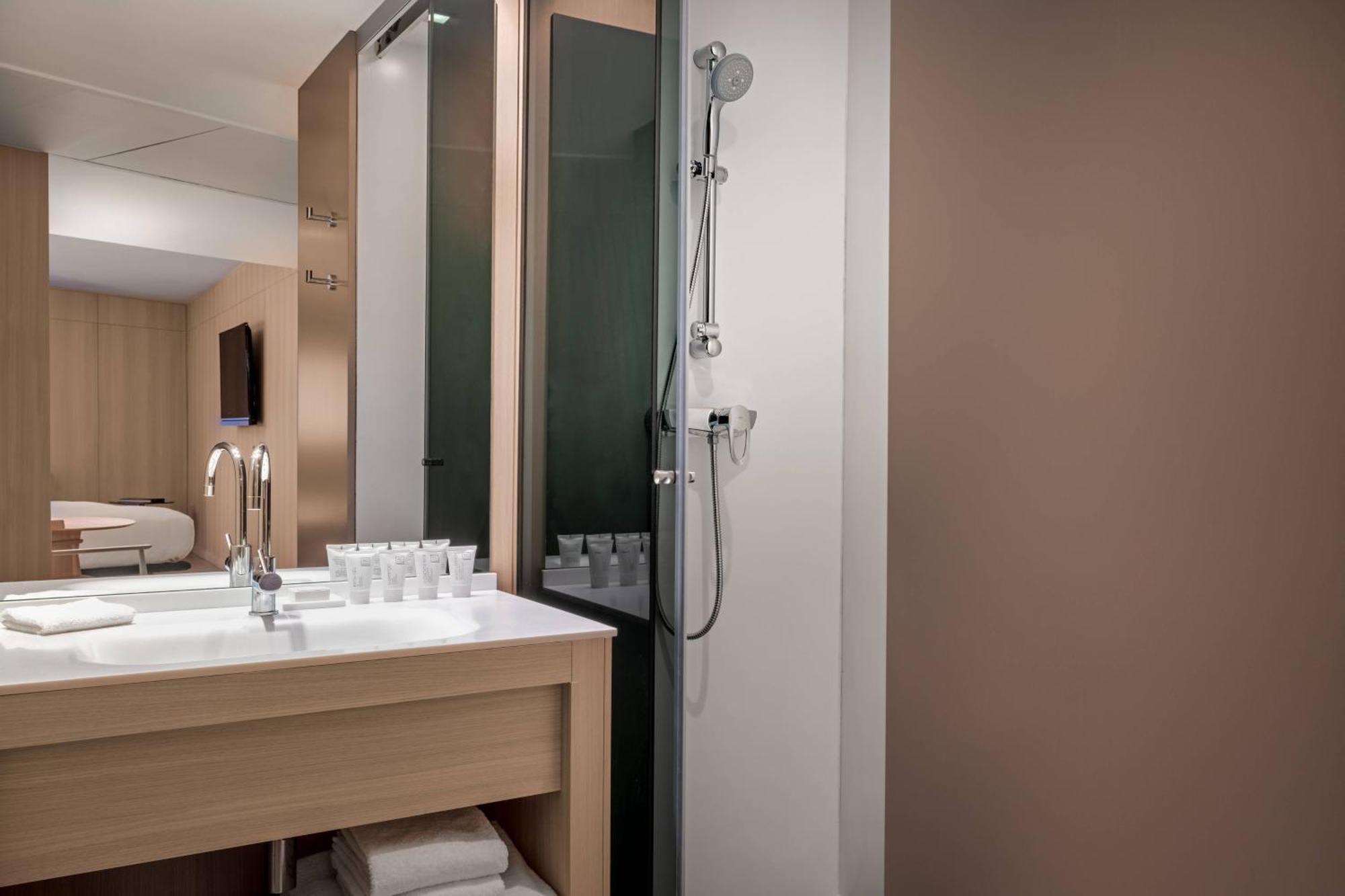 Ac Hotel Sants By Marriott Barcelona Eksteriør billede