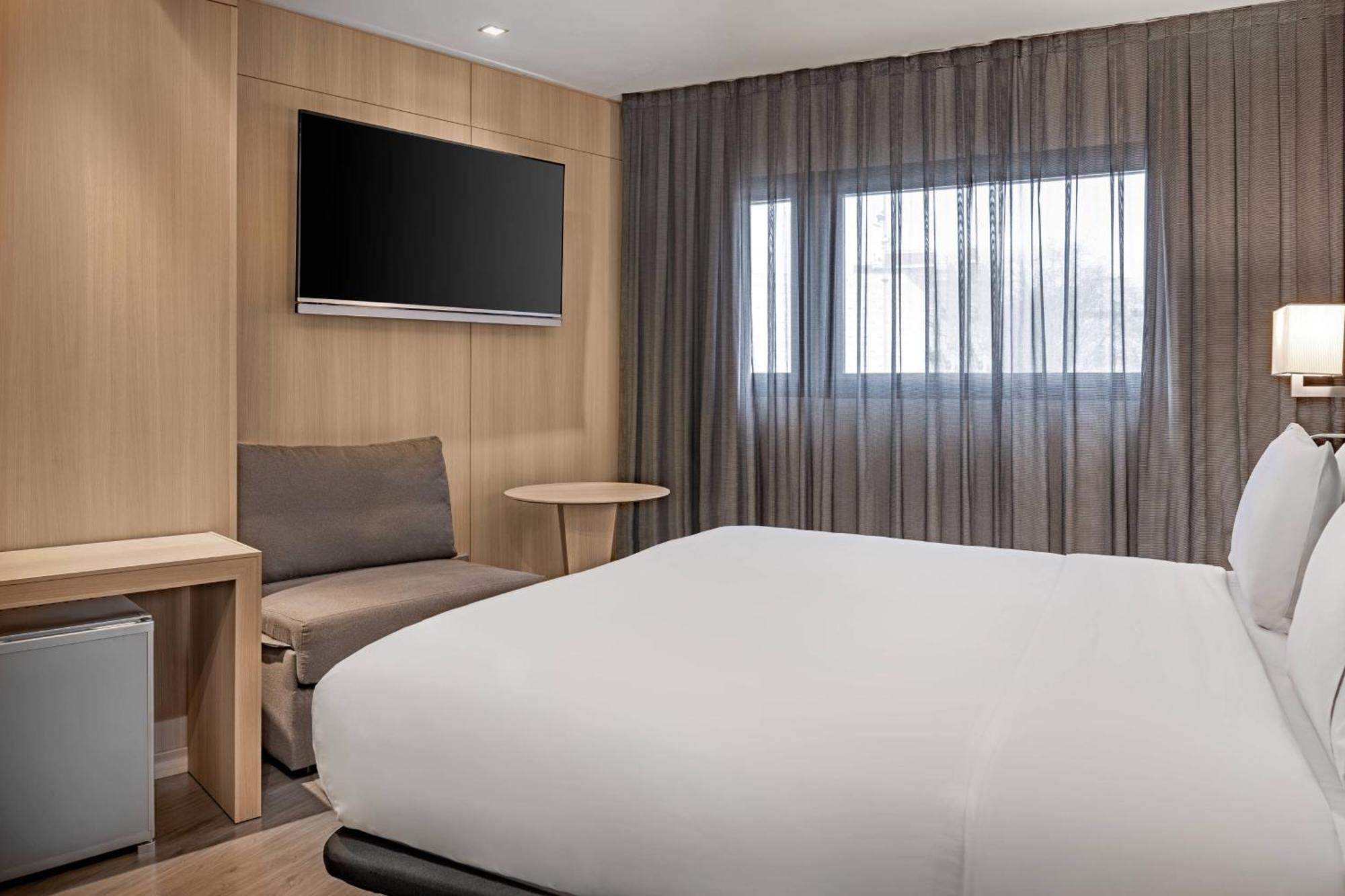 Ac Hotel Sants By Marriott Barcelona Eksteriør billede