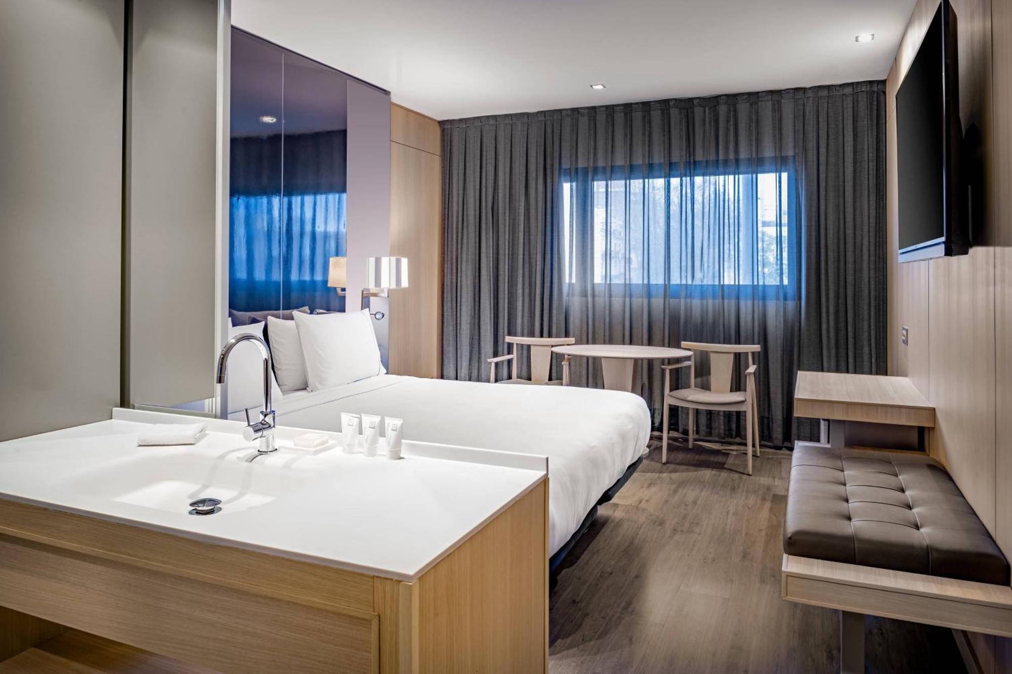 Ac Hotel Sants By Marriott Barcelona Eksteriør billede