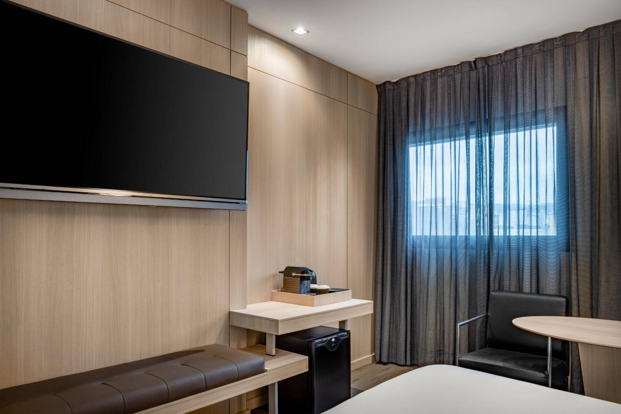 Ac Hotel Sants By Marriott Barcelona Eksteriør billede